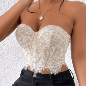 Crop tops Nura Collection Crop top modern për femra Crop tops trendy verore Crop tops stil dhe rehati Crop tops outfit casual