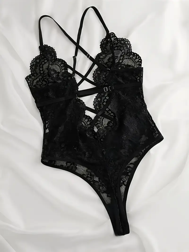 Crop tops Nura Collection Crop top modern për femra Crop tops trendy verore Crop tops stil dhe rehati Crop tops outfit casual