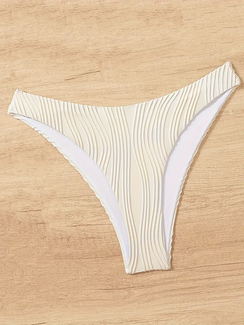 Rroba banjo Nura Collection Kostume banje për femra Rroba banjo moderne verore Rroba banjo stil dhe rehati Koleksion rroba banjo