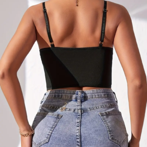 Crop tops Nura Collection Crop top modern për femra Crop tops trendy verore Crop tops stil dhe rehati Crop tops outfit casual